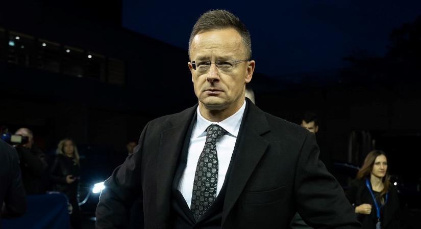 Szijjártó Péter: űrálomást építene Magyarország