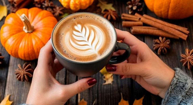 Mindenki ezt kéri novemberben a körmösétől: A pumpkin spice latte manikűr a szezon legédesebb körömtrendje