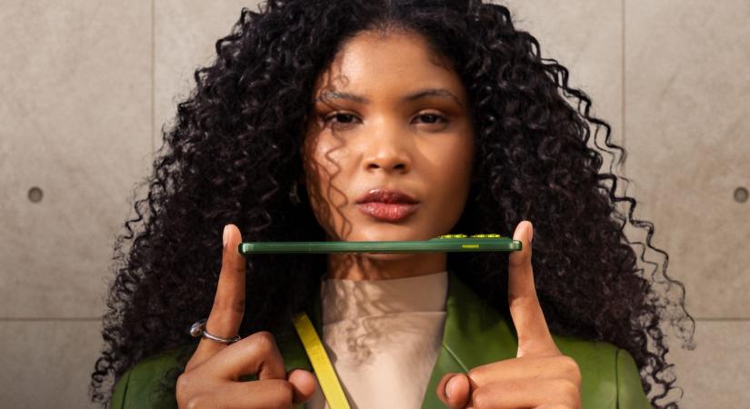 Tudásához képest drága lett a szupervékony Motorola telefon