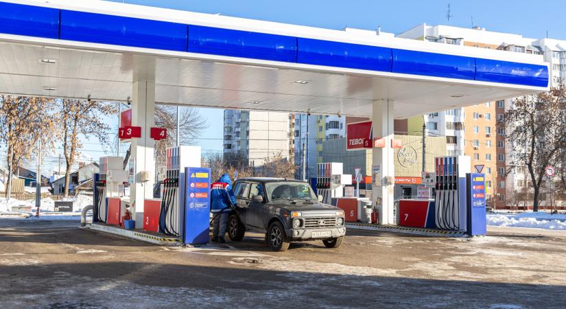 Bedől az energiavállalat az amerikai szankciók miatt: kifogynak a készletek, leállnak az állomások