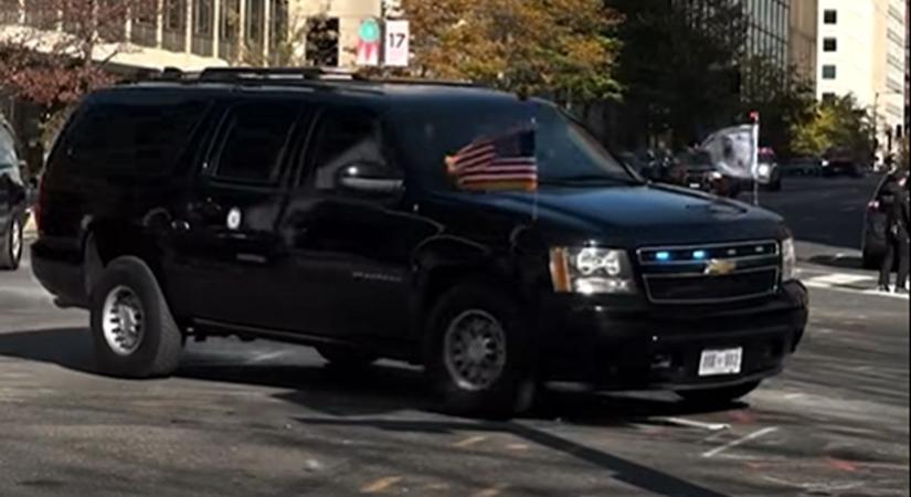 Egyre közelebb az évtized találkozója: így érkezett meg az amerikai delegáció a Fehér Házhoz (VIDEÓ)