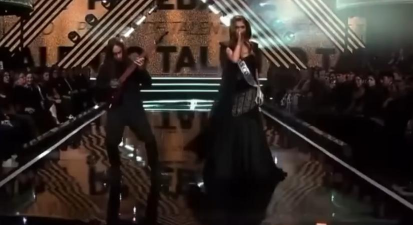 Death metal dallal sokkolta a közönséget és a zsűrit a Miss World Chile 2025 egyik szereplője