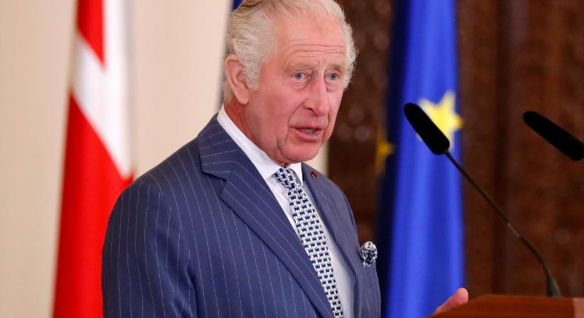 Megvonta testvérétől a hercegi címet III. Károly