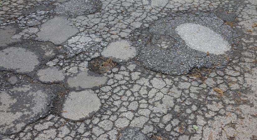 Ez a budai út hétvégén szinte járhatatlan lesz - jobb, ha messziről kerülöd