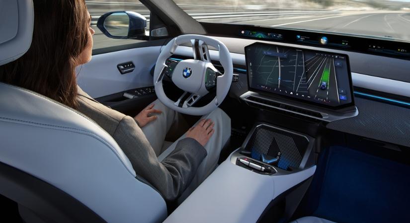 Kormányfogás nélkül haladhatunk és előzhetünk autópályán a BMW iX3-al