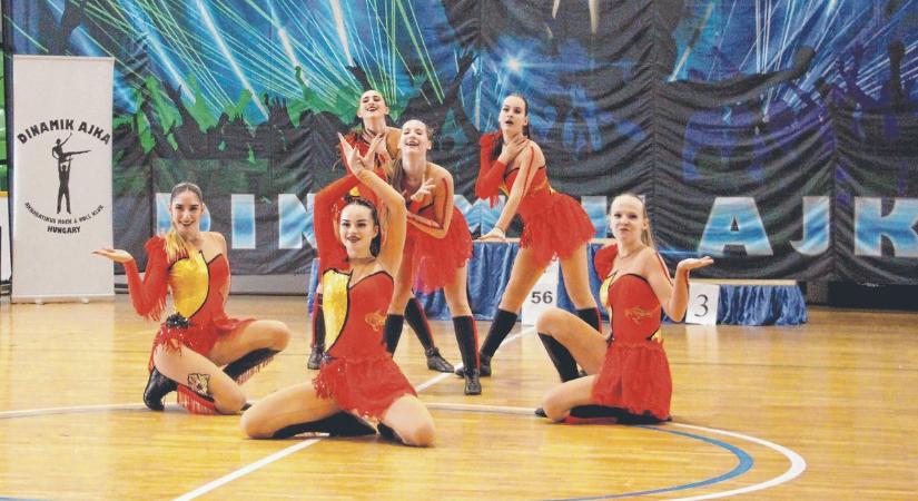 Aranyeső az ajkaiaknak