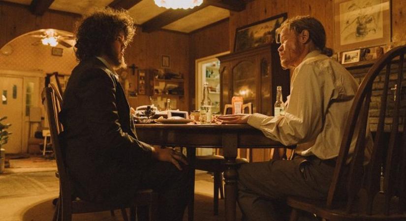 Bugonia: Amikor Yorgos Lanthimos viccet mesél (kritika)