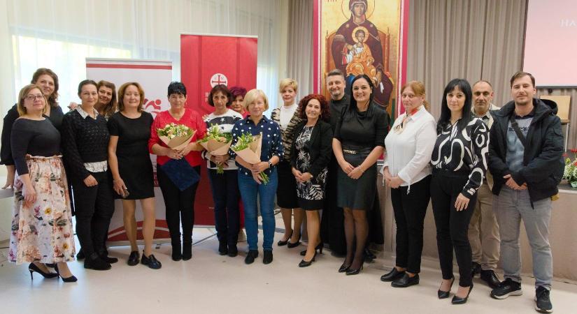 Debrecenben utógondozó ház, Hajdúnánáson különleges gyermekotthon otthon épül – szociális munkásokat díjazott a görögkatolikus egyházmegye