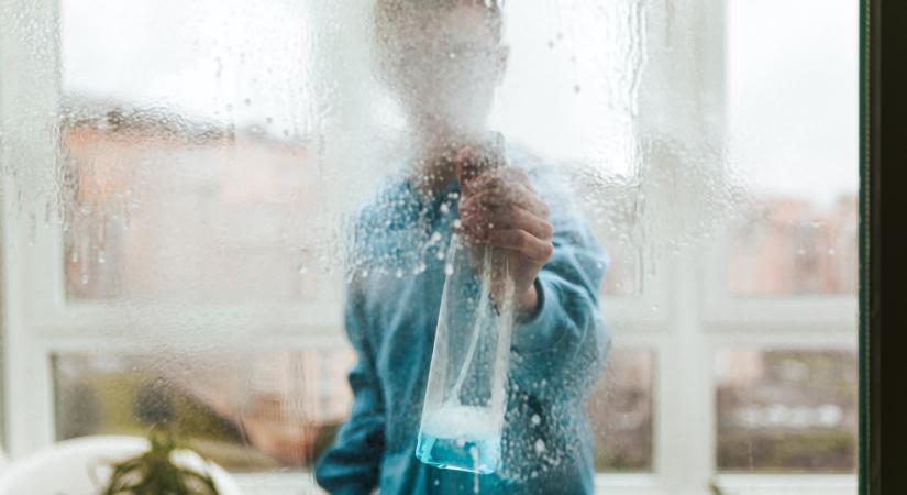 Szakértők figyelmeztetnek: ezért hiba az ablakmosás novemberben