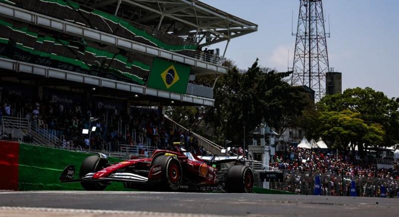 Megrovással megúszta a dupla sárga zászlós kihágást Hamilton