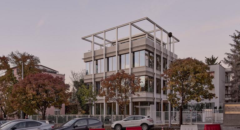 Az újságírók egy irodaházat ítéltek a legjobb épületnek