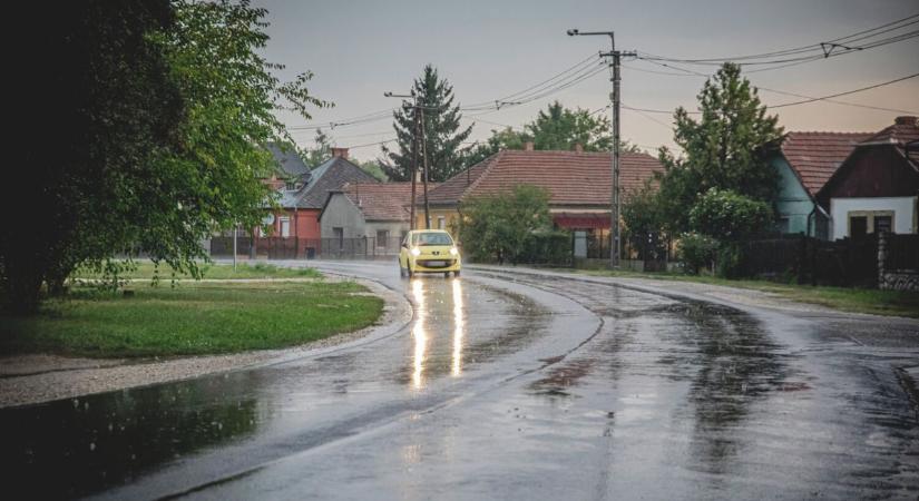 Ha szabadtéri programot tervezett a hétvégére, mindenképp vigyen magával esernyőt
