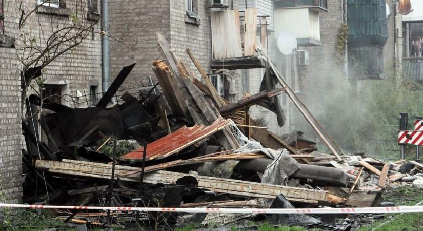 Hatalmas rakéta- és dróntámadást hajtott végre Ukrajna energiainfrastruktúrája ellen oroszország, Kijev is lángokban