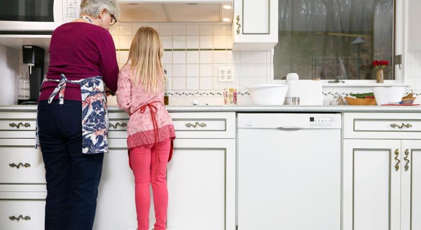 Nagymamák titkos trükkje: ezért érdemes sót tenni az olajba