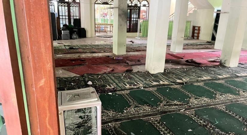 Robbanás rázta meg Jakartát – több mint ötvenen megsérültek egy iskolai mecsetben