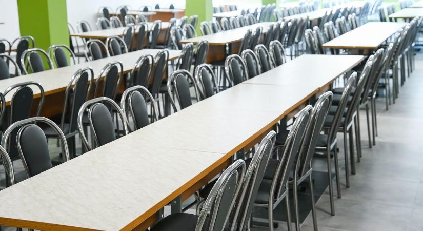 Több száz gyerek lett rosszul, közel 50-en kórházba kerültek