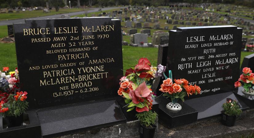 Vandálok megrongálták az F1-legenda sírját