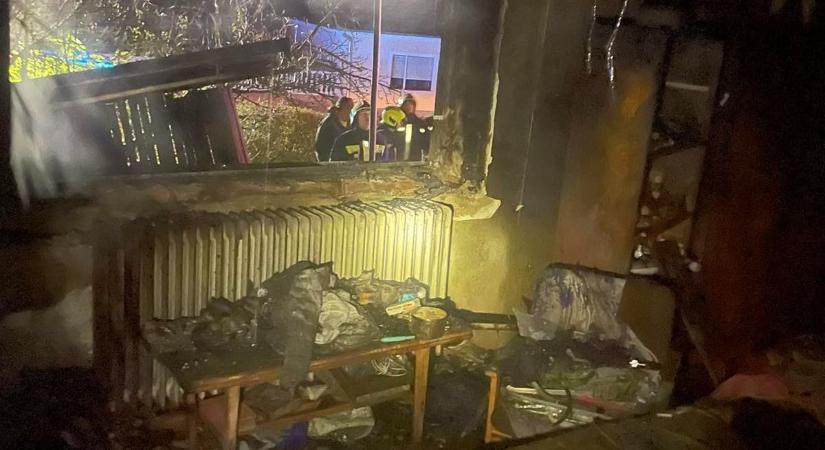 Az utcára menekültek éjjel a lángok elől – minden tűzoltót riasztottak Berzence környékén