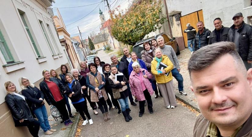 Folytatódik az aláírásgyűjtés! – Tolnában kiállnak a béke mellett!