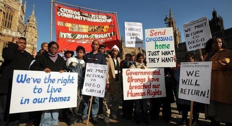 1965. november 8.: Zöld utat kap az etnikai tisztogatás a Chagos-szigetcsoporton