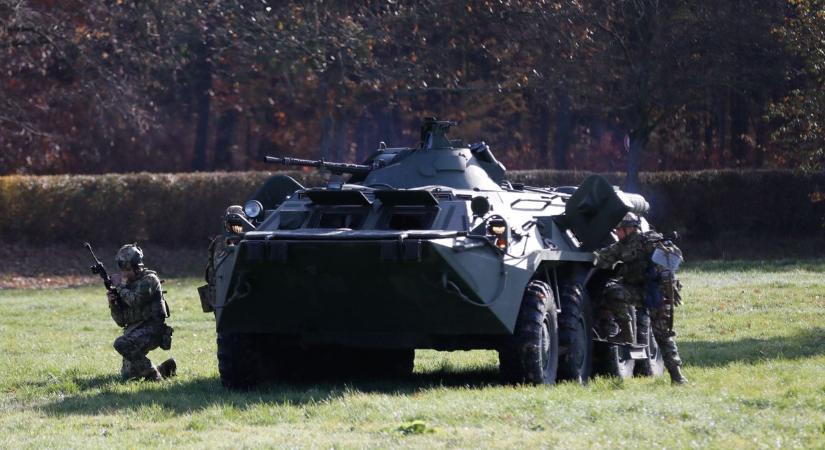 Lövések dördültek, páncélozott járművek dübörögtek Zalában - jön az országos folytatás! (Képgalériával, videóval)