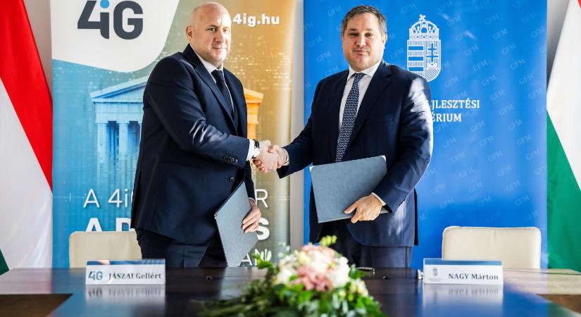 Hadiiparról és műholdprogramról is tárgyalt Nagy Márton és Jászai Gellért Washingtonban