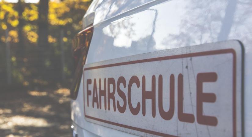 Megdöbbentő adatok: Ausztriában lottó, hogy átmész-e a vizsgán jogosítvány szerzésekor