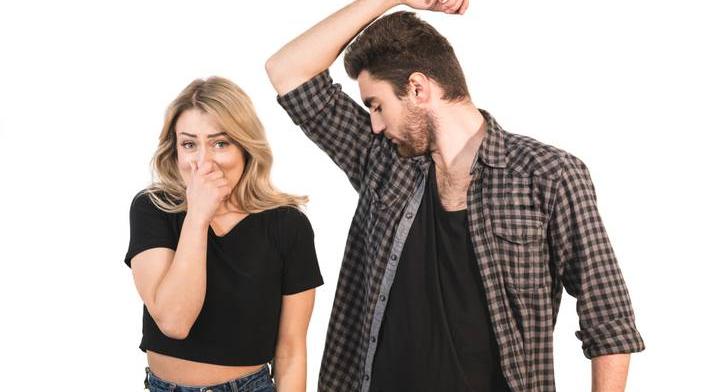 Ha ezeket az ételeket eszed, vonzóbb lesz az illatod