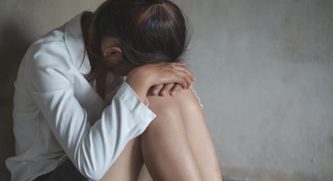 Vinnyicában egy férfit börtönbe zártak lányok megerőszakolása és gyerekekkel készült „felnőtt videók” miatt