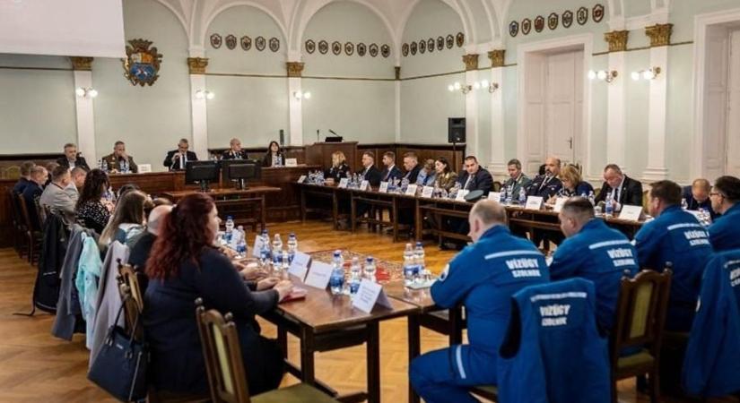 Berendelték a védelmi bizottságot: kiderült, mennyire biztonságos a vármegye