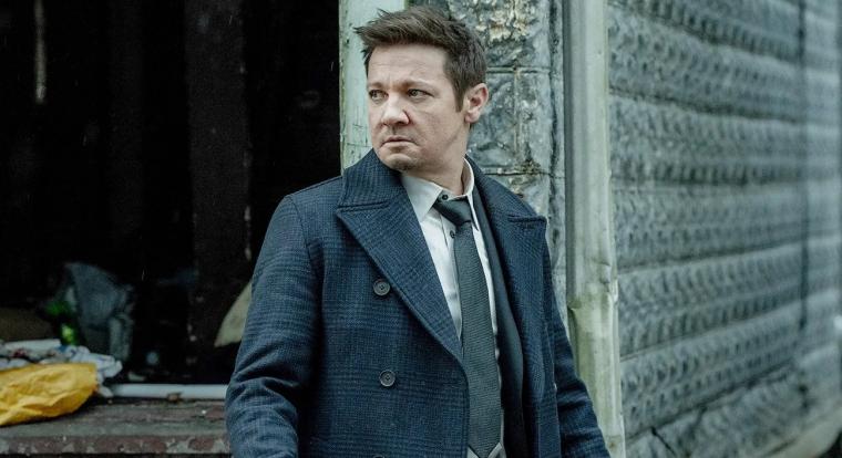 Korábbi patnere zaklatással és fenyegetéssel vádolja Jeremy Rennert