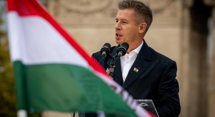 Magyar Péter: Az emberek nem űrállomásra, hanem működőképes egészségügyre, biztonságos közlekedésre, normális oktatásra vágynak