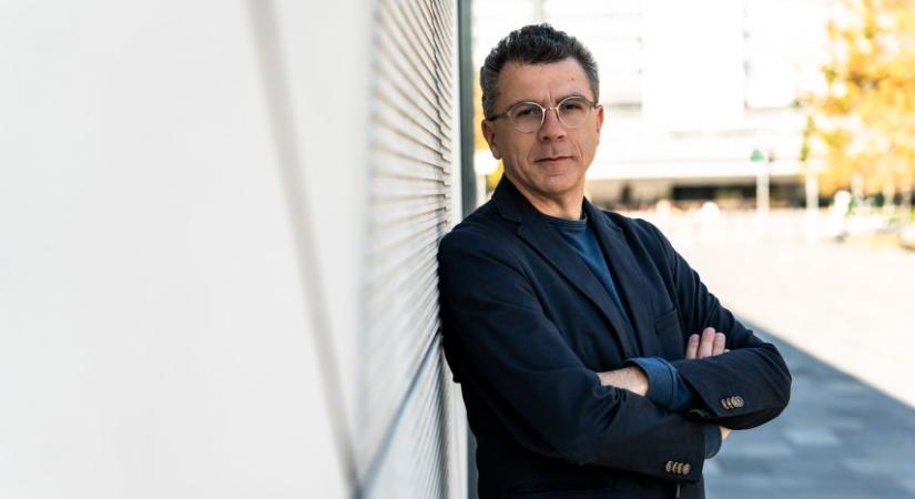 Patat Bence: Rajtam is múlik, hogy mi jut el a magyar olvasókhoz