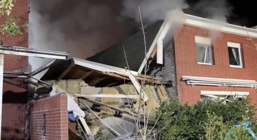 Óriási házrobbanás történt Németországban, egy ember eltűnt és többen megsérültek