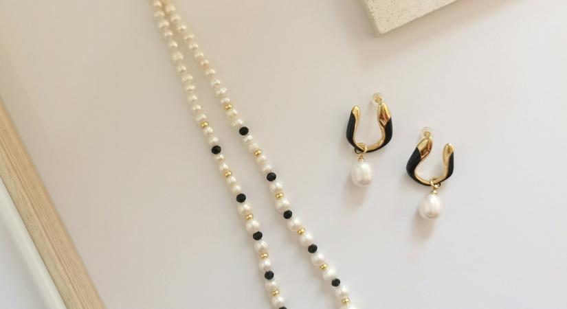 Újra divat a gyöngy nyaklánc! Így viseld idén ősszel