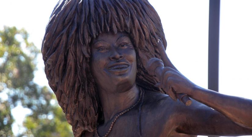 A közterek csúf alkotásai egészen addig szaporodhatnak, amíg a megrendelők képtelenek reagálni arra, ha egy alkotás nem sikerült túl jól