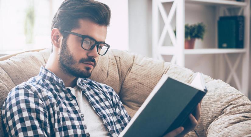 Komoly ajándék-e ma egy könyv karácsonyra?