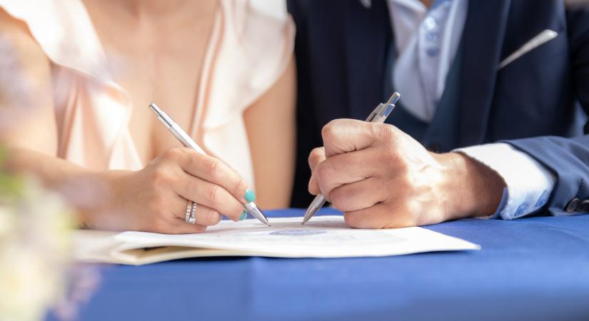 Szépség, szex és szakálltilalom: döbbenetes kikötések születnek a házassági szerződésekben