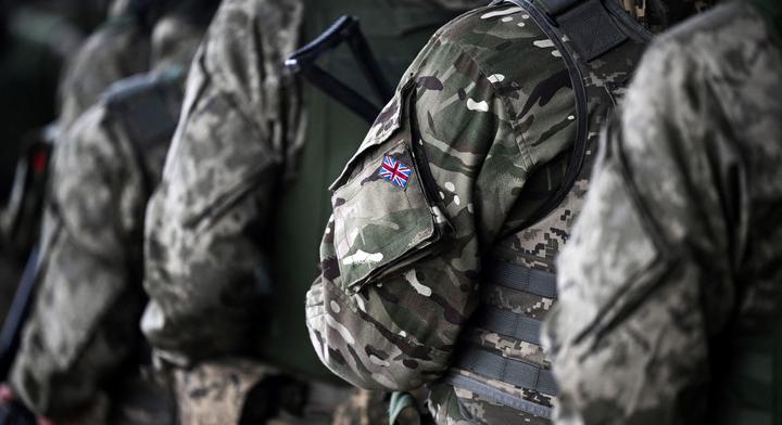 Teljes haderejével kész beavatkozni Ukrajnában a brit hadsereg