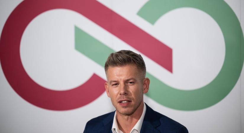 Magyar Péter megkérdezte Pintér Sándortól, volt-e házkutatás a magyar állampolgárokat listázó szerkesztőségekben