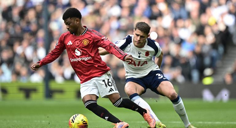 Az utolsó pillanatokban mentett pontot a hajrában összeeső Manchester United