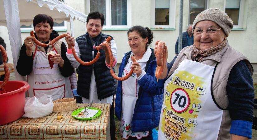 Merész próbálkozások, különleges receptek versenye volt Püspökladányban – fotókkal, videóval