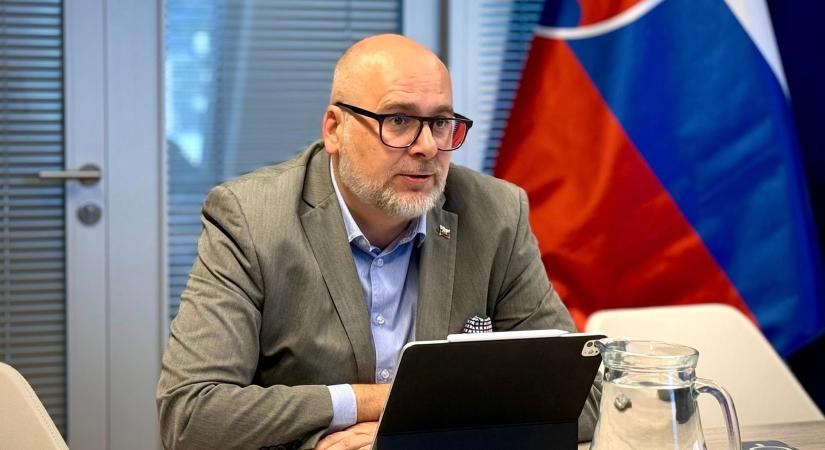 Novemberben kerül terítékre a lobbitörvény