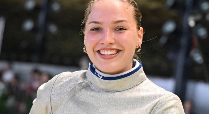 Debreceni vívósiker: Battai Sugár ezüstérmes Algírban