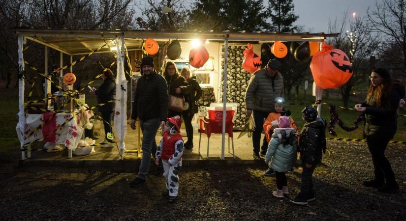 Kísérteties volt a hangulat a Hatvani Vadasparkban  fotók