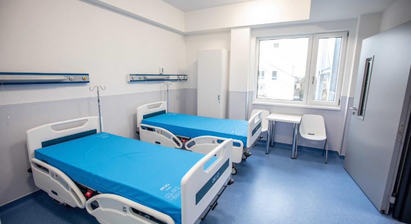 Miután megműtötték, kisétált a szegedi kórházból egy orvosnő, akit később holtan találtak az utcán