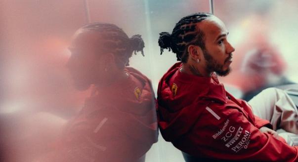 „Ennyire hátulról nem tudok sok mindent tenni” – Hamilton