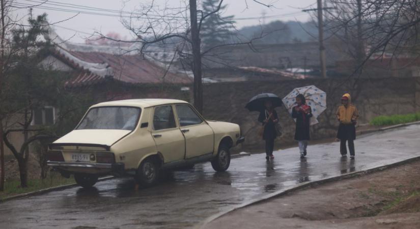 Egy kelet-európai faluban is készülhetett volna ez a fotó, pedig Észak-Korea szívében járunk