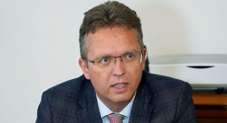 Hankó Balázs: a békepárti kormányoknak össze kell fogniuk!