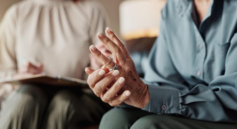 Betelt a pohár – 7 év házasság után rúgta ki férjét egy nő ezzel az indokkal